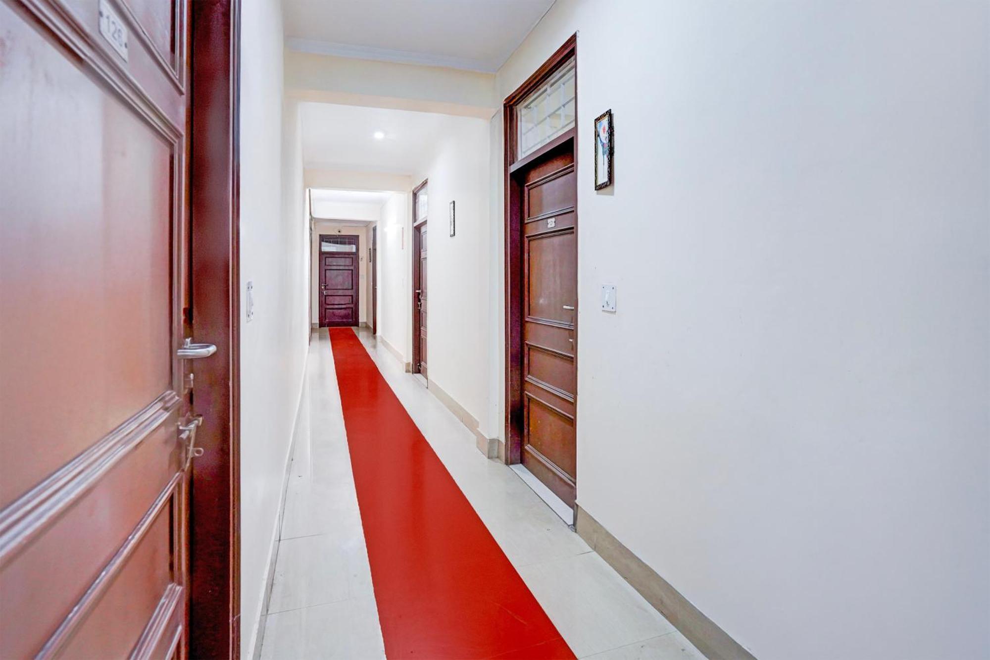 Super Townhouse Mall Road Near Library Chowk Mussoorie Kültér fotó