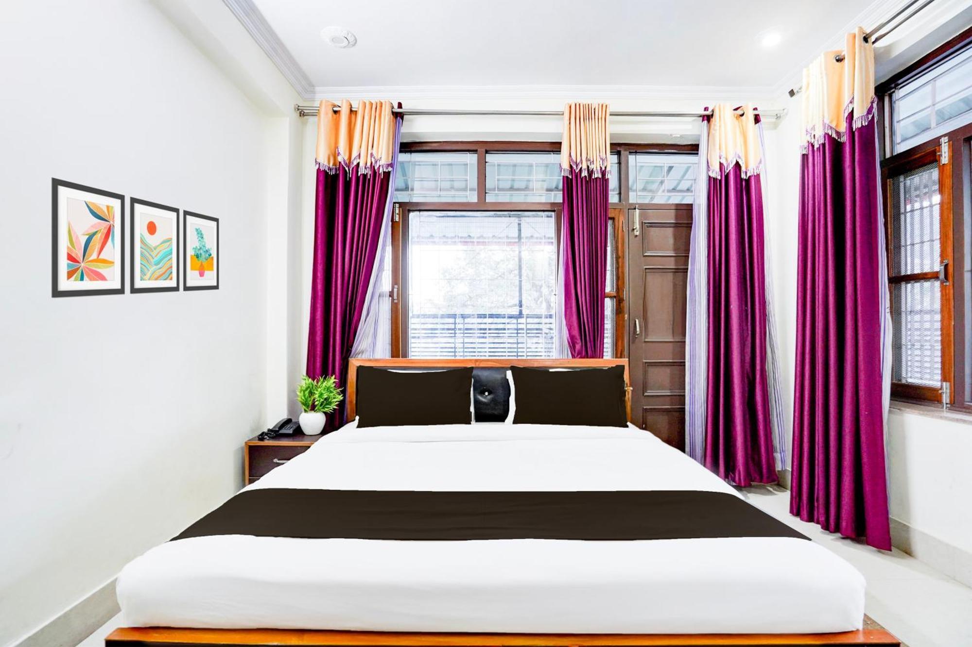 Super Townhouse Mall Road Near Library Chowk Mussoorie Kültér fotó